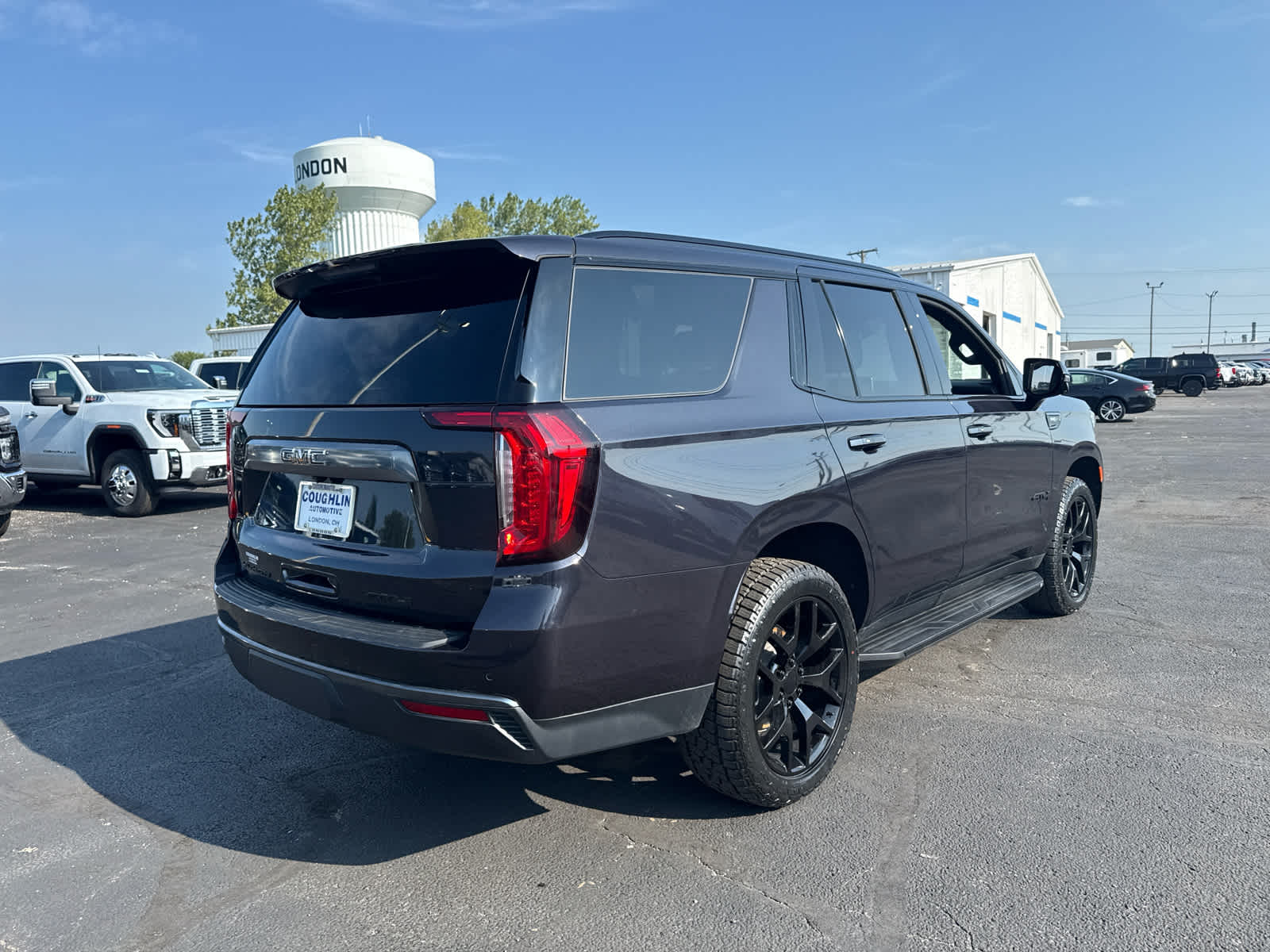 2024 GMC Yukon AT4