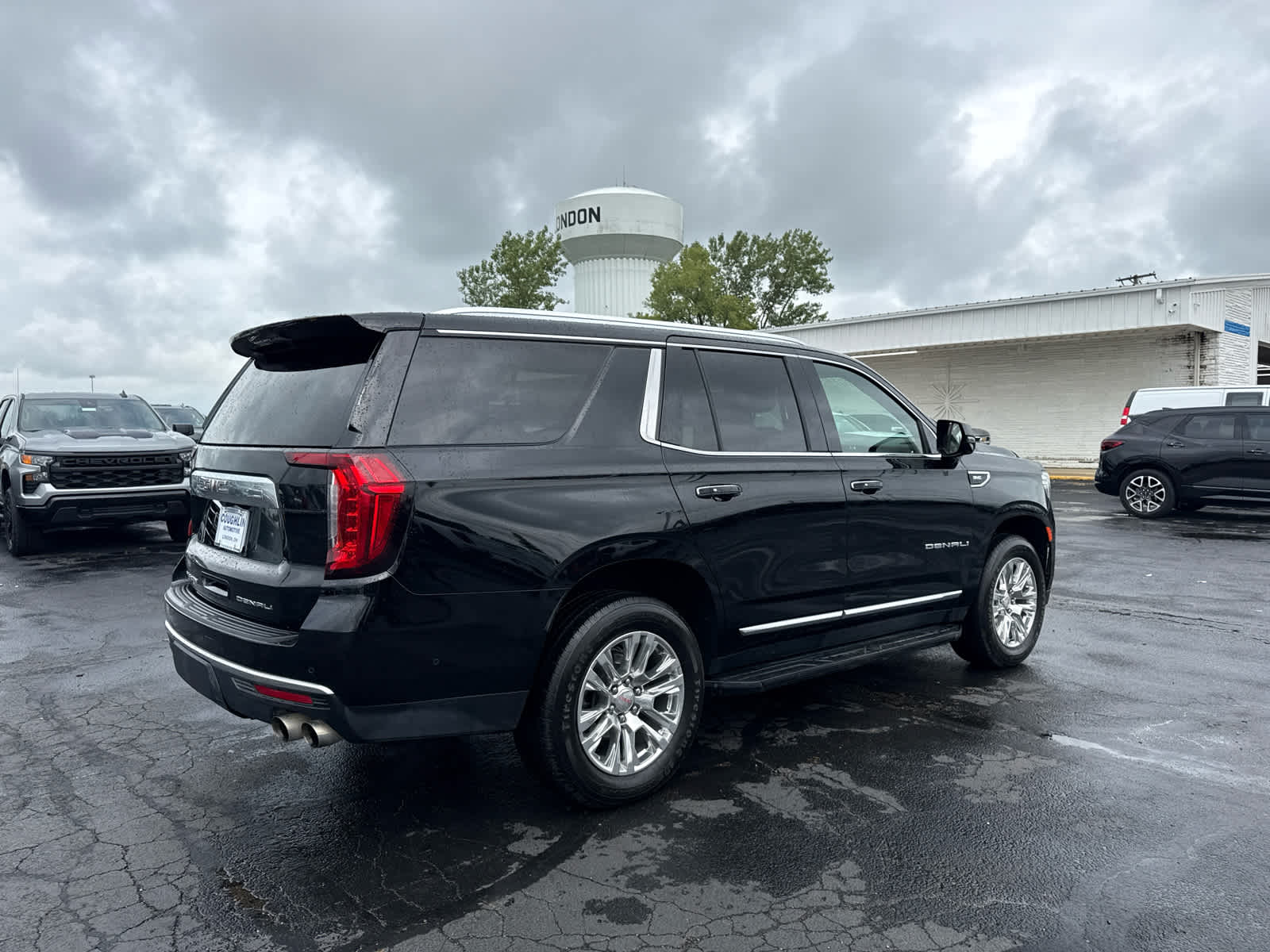 2023 GMC Yukon Denali