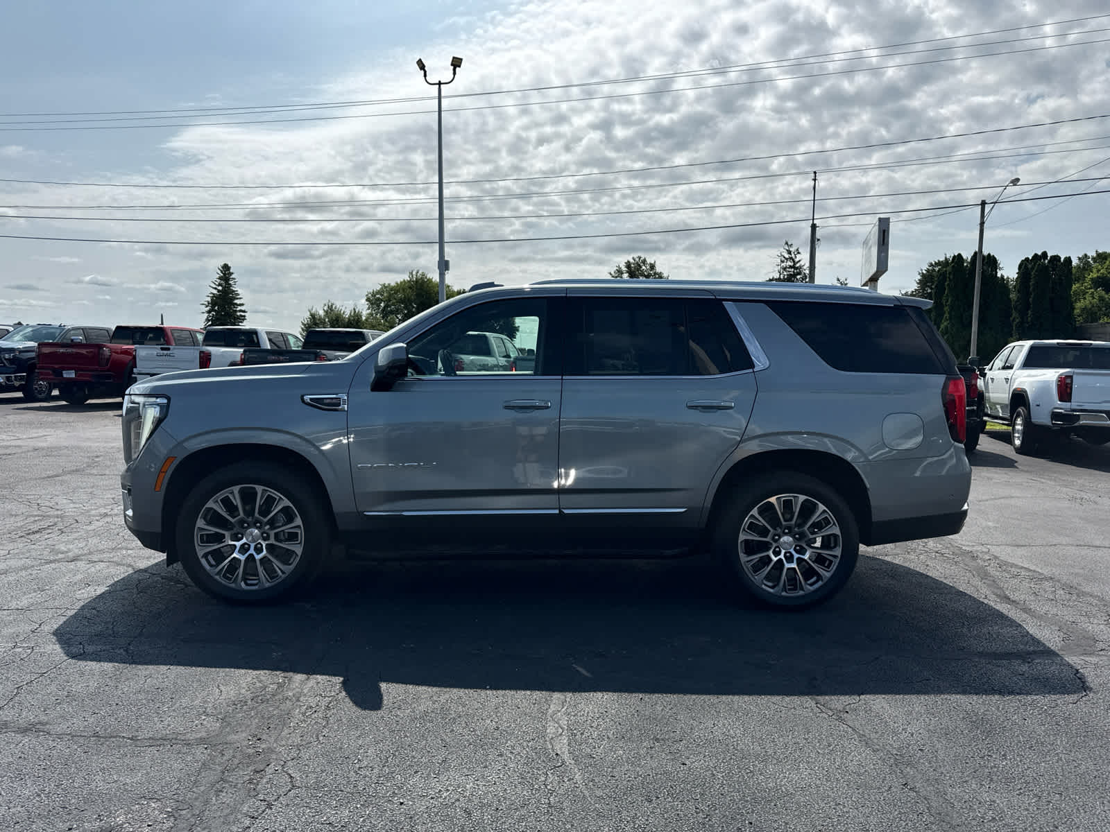 2025 GMC Yukon Denali