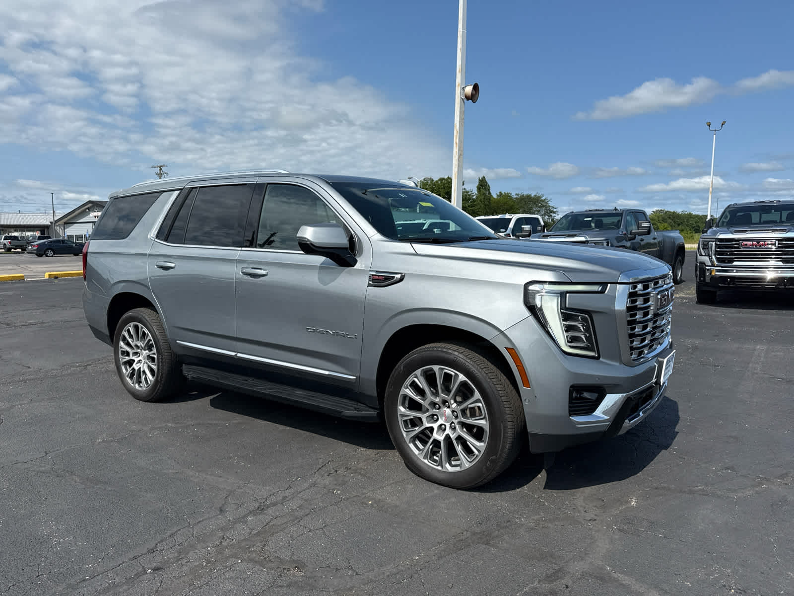 2025 GMC Yukon Denali