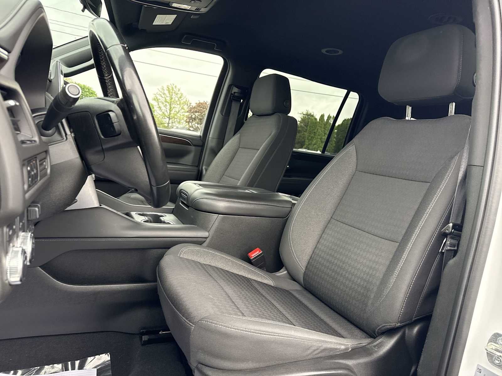 2023 GMC Yukon XL SLE