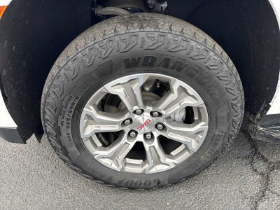 2023 GMC Yukon XL SLE