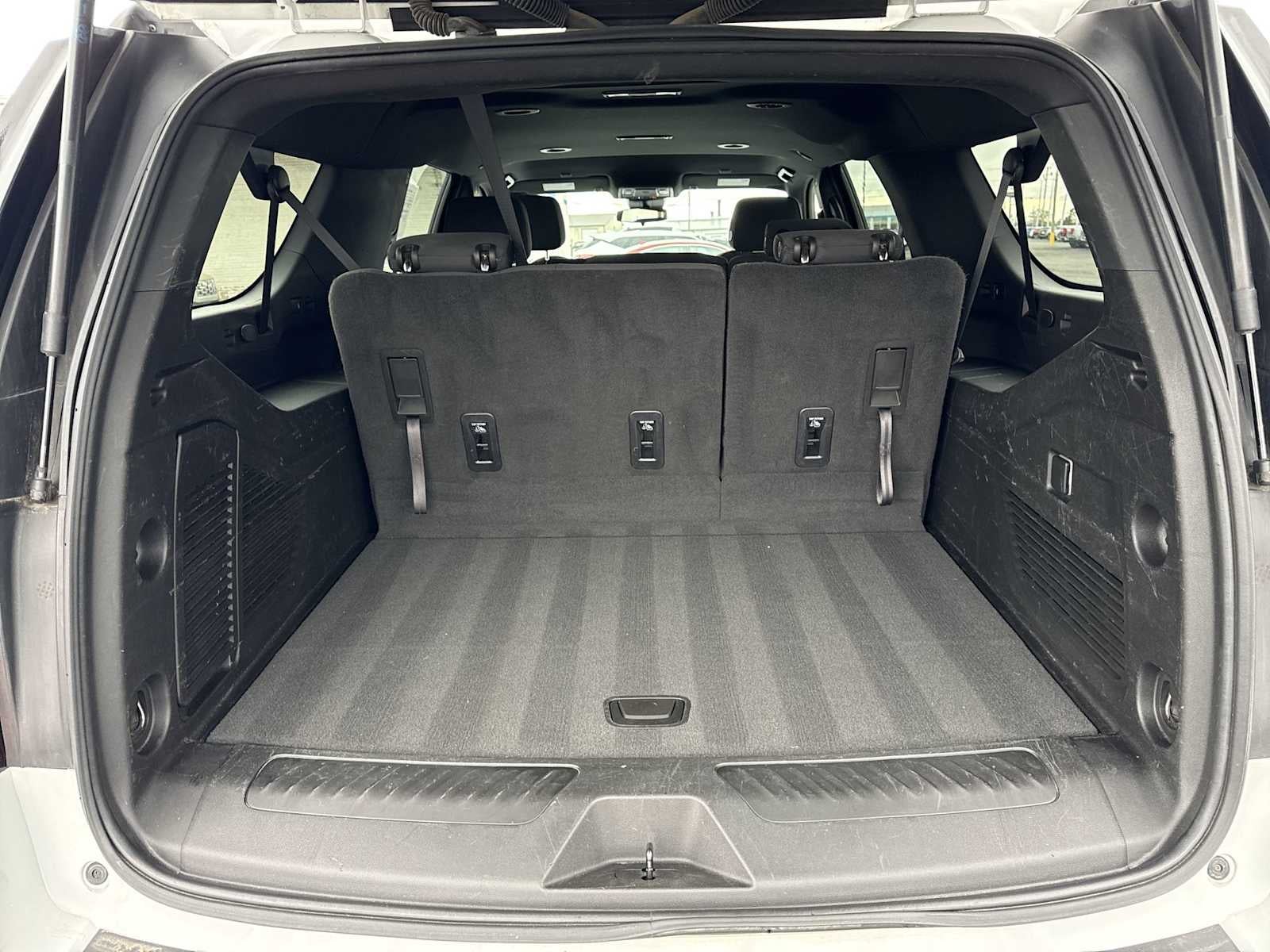 2023 GMC Yukon XL SLE