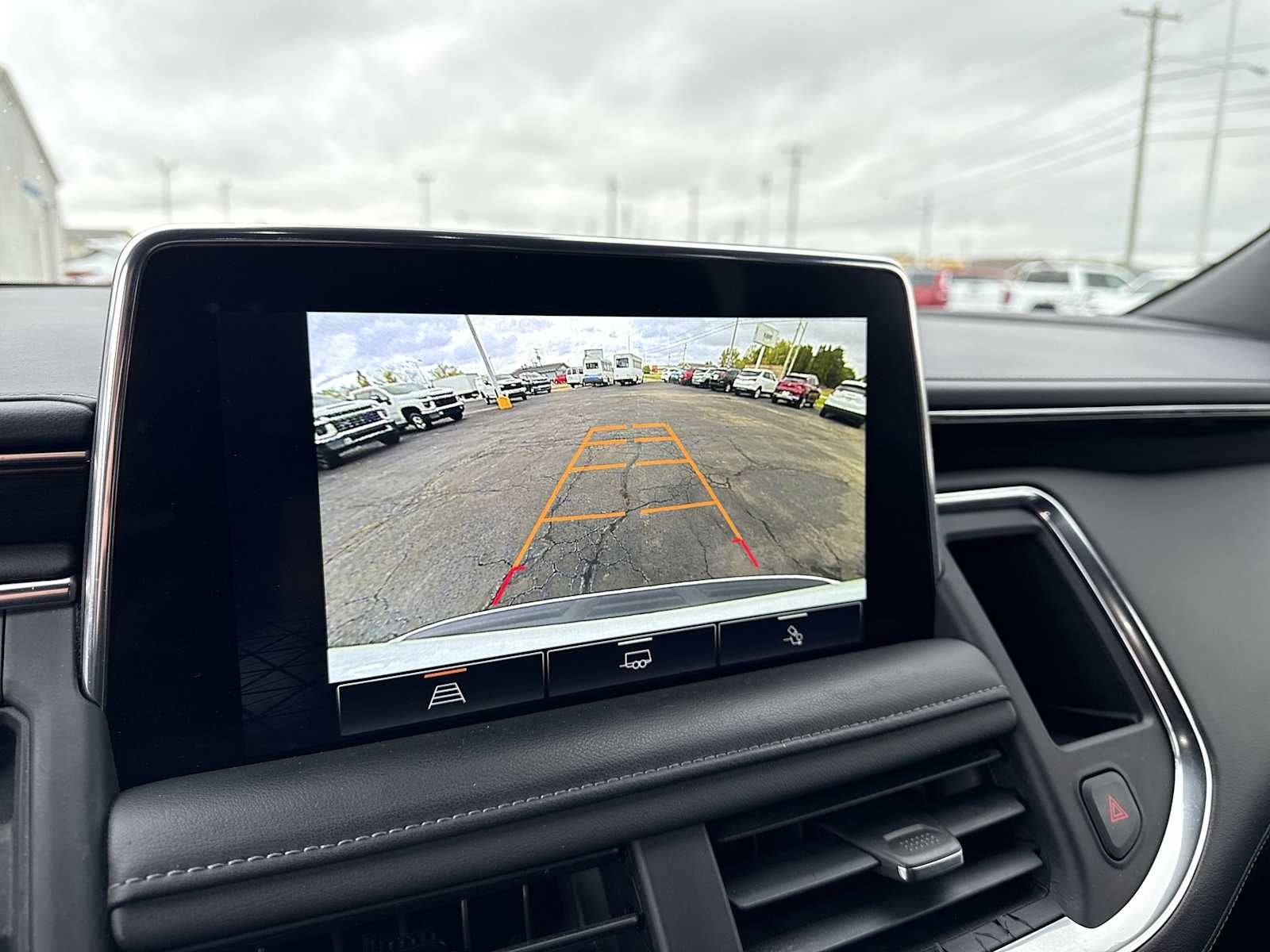 2023 GMC Yukon XL SLE