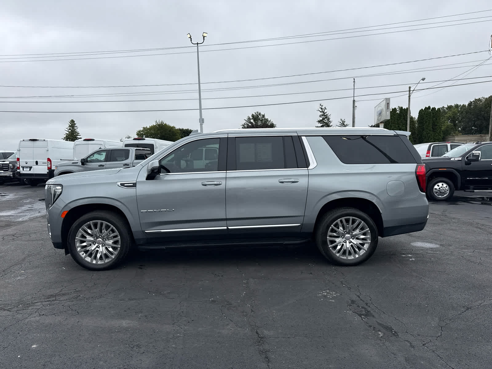 2023 GMC Yukon XL Denali