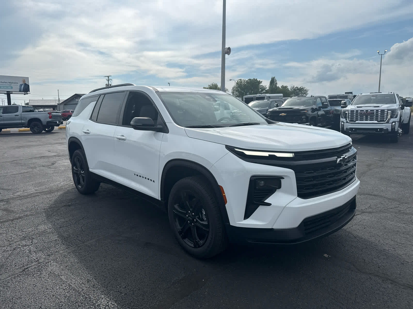 2027 Chevrolet Traverse LT