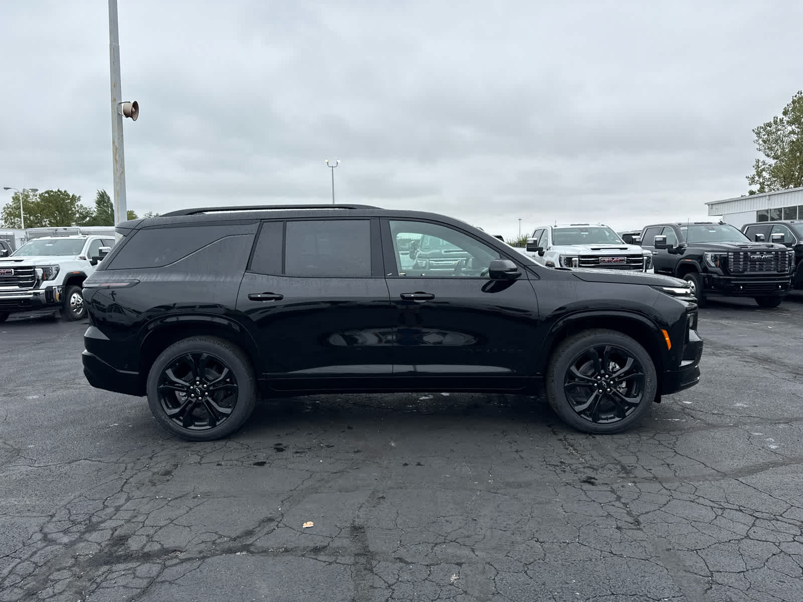 2027 Chevrolet Traverse RS