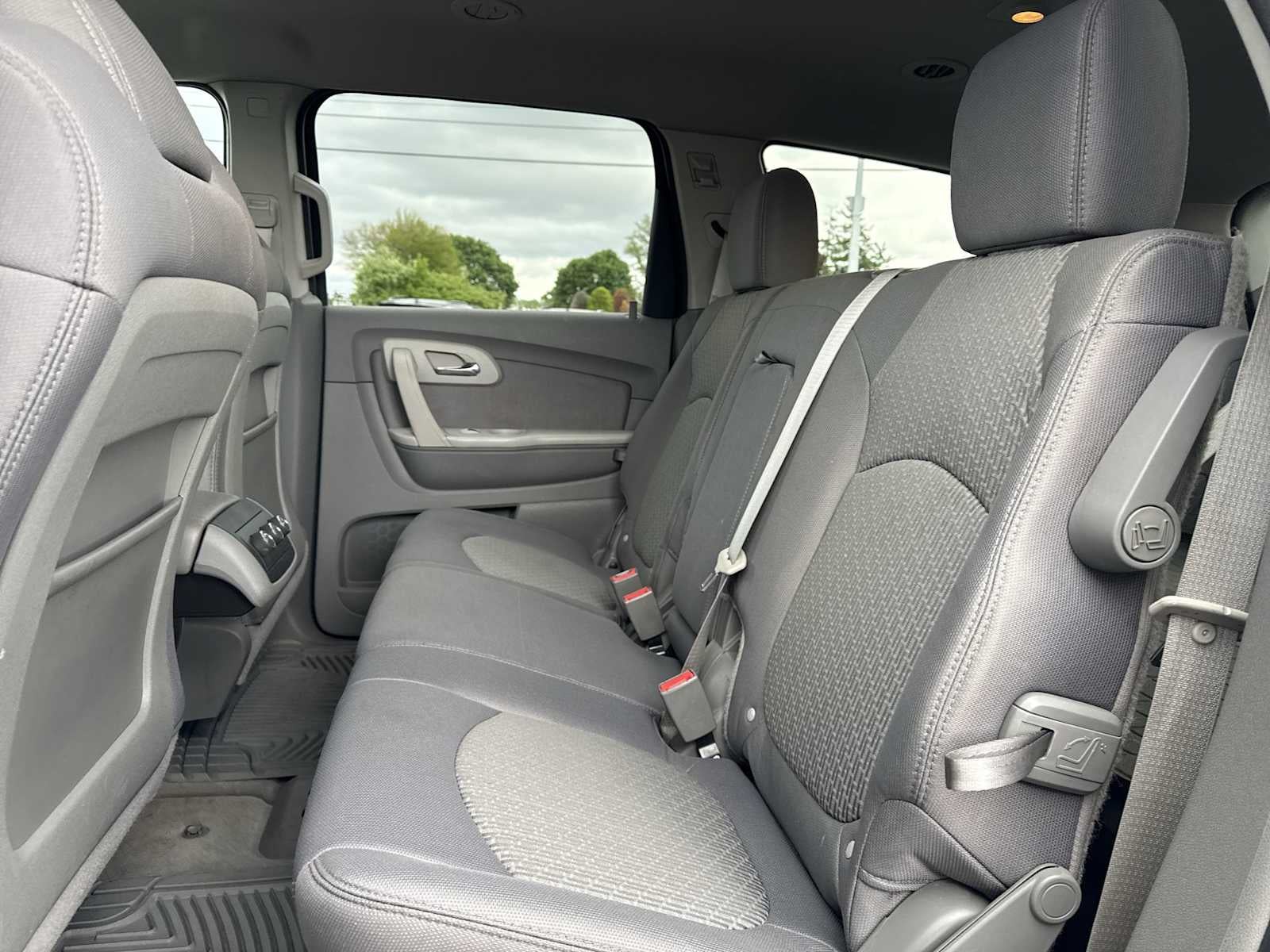 2012 Chevrolet Traverse LS