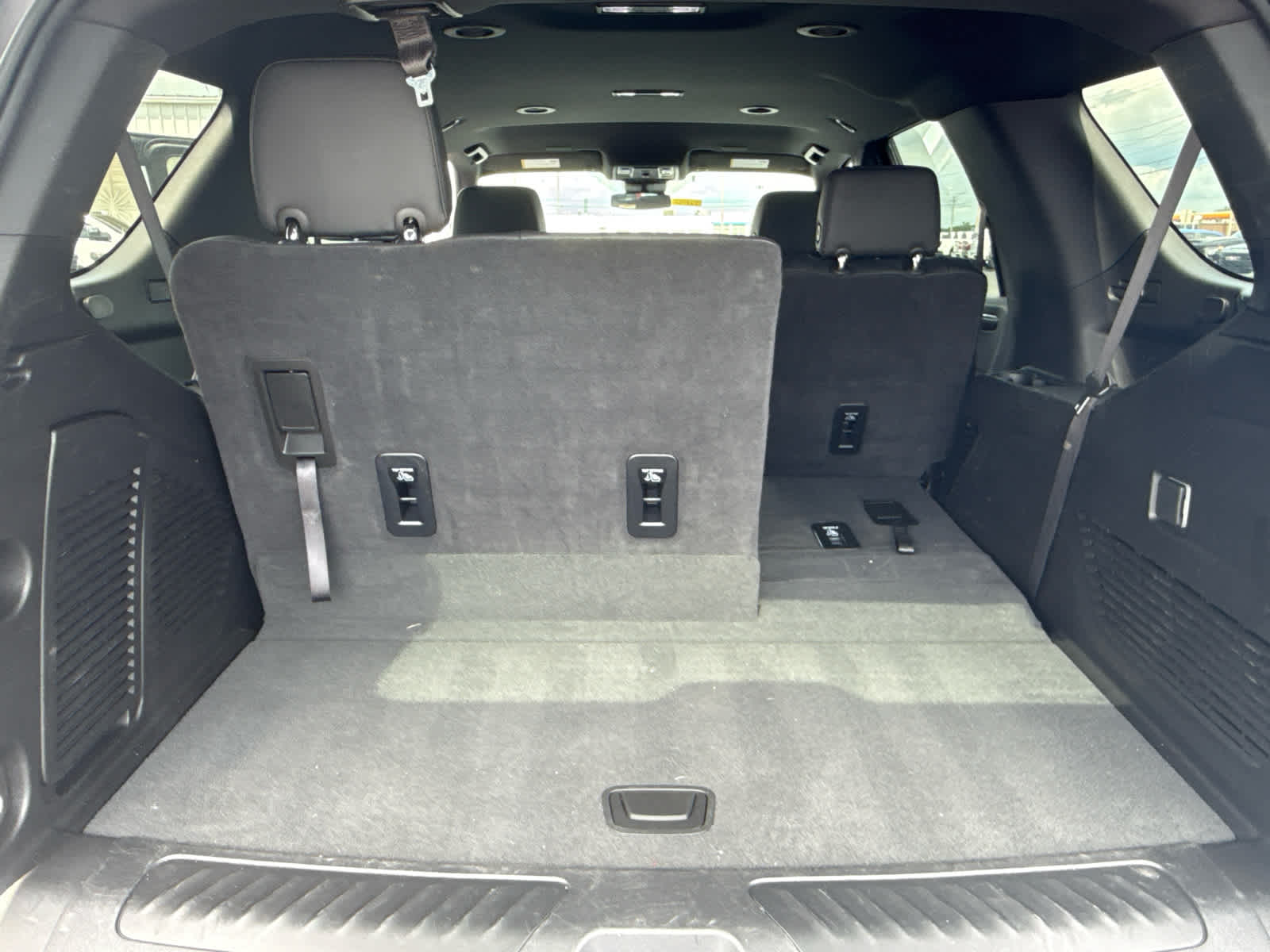 2025 Chevrolet Tahoe LT - Photo 26