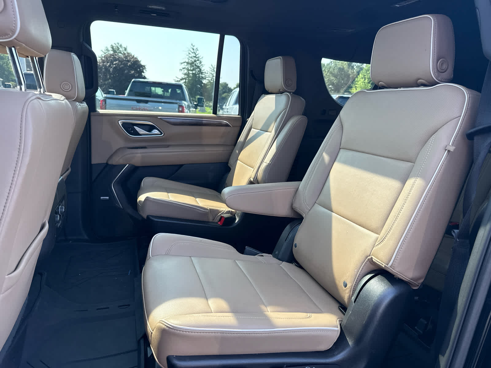 2022 Chevrolet Suburban Premier