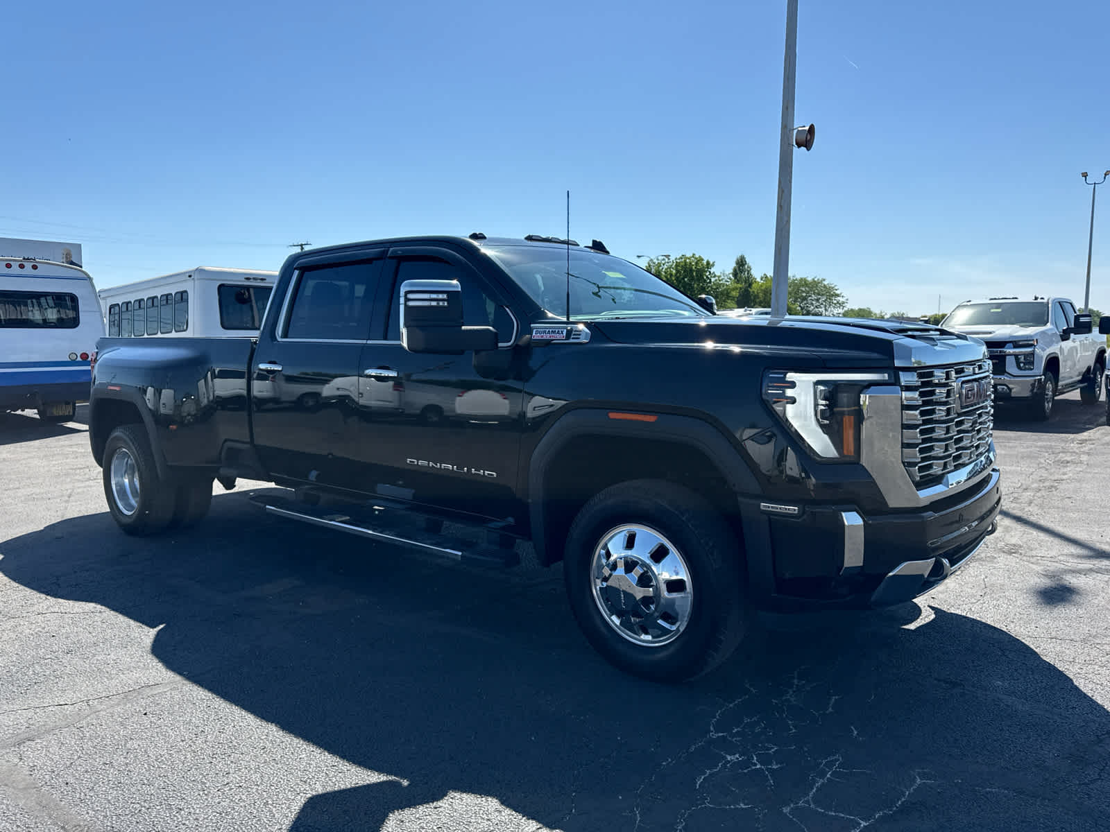 2025 GMC Sierra 3500 HD Denali DRW