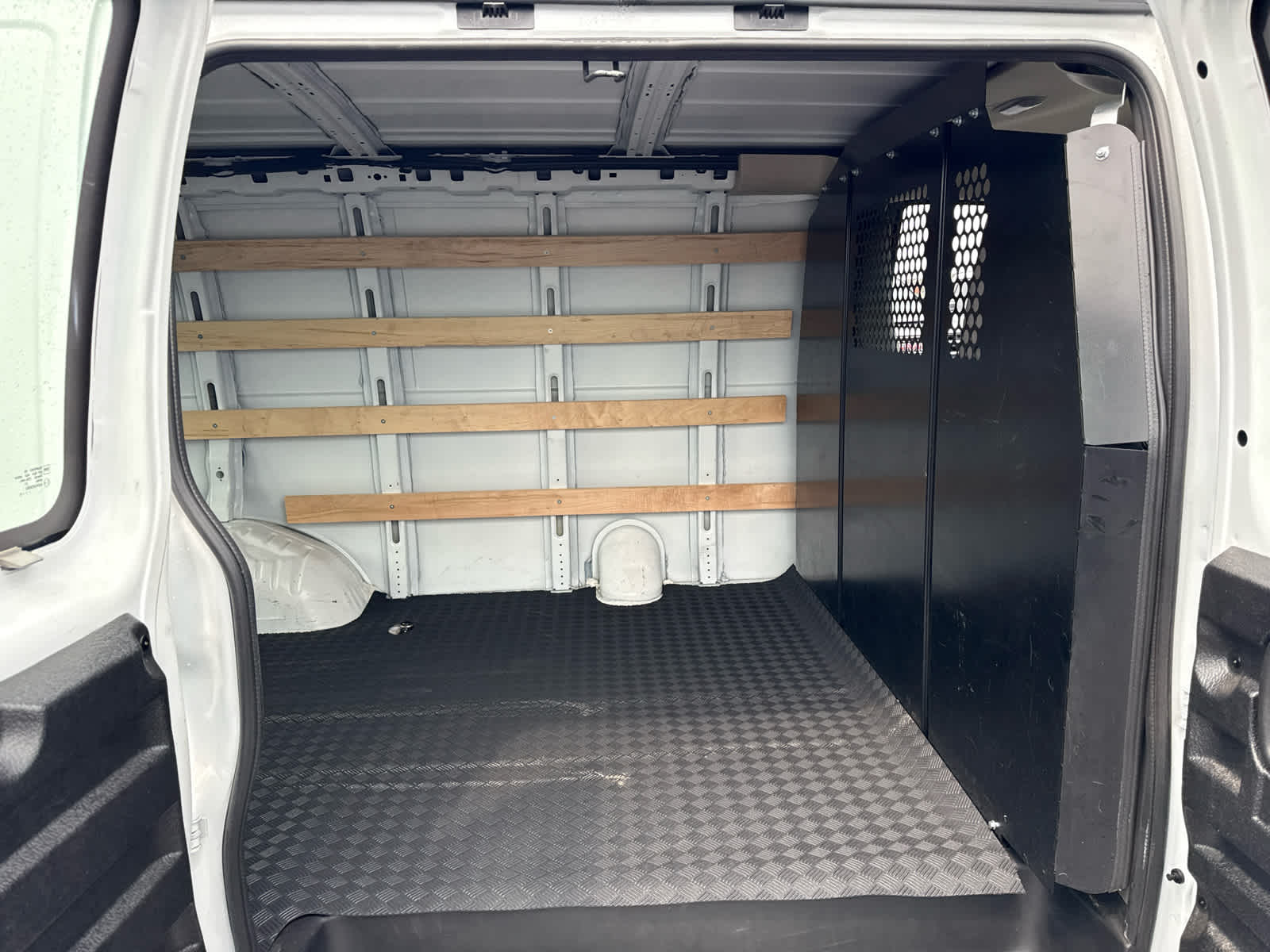 2025 GMC Savana Cargo Work Van
