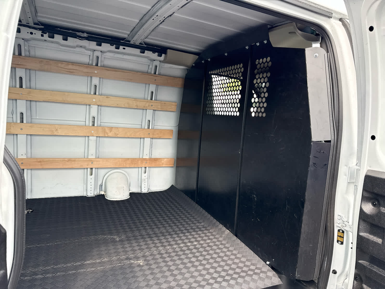 2025 GMC Savana Cargo Work Van