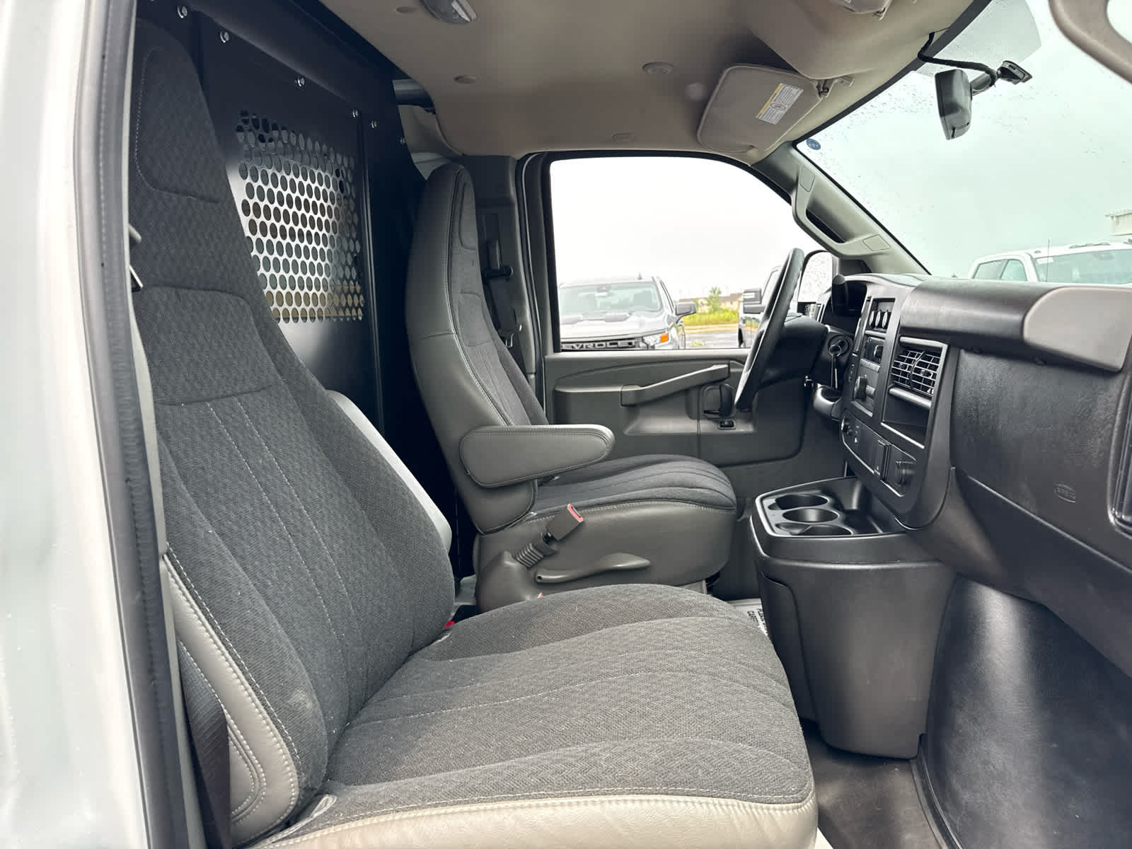 2025 GMC Savana Cargo Work Van