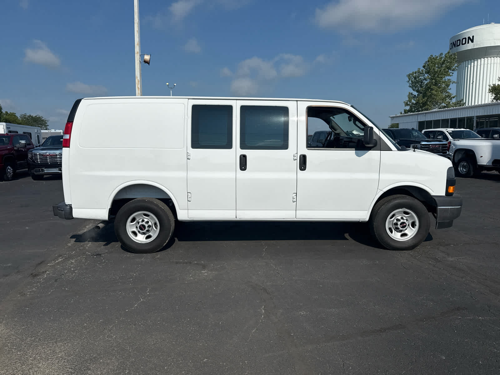 2025 GMC Savana Cargo Work Van