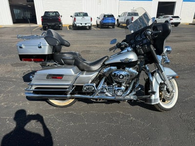 2003 Harley-Davidson Electra Glide Classic Base