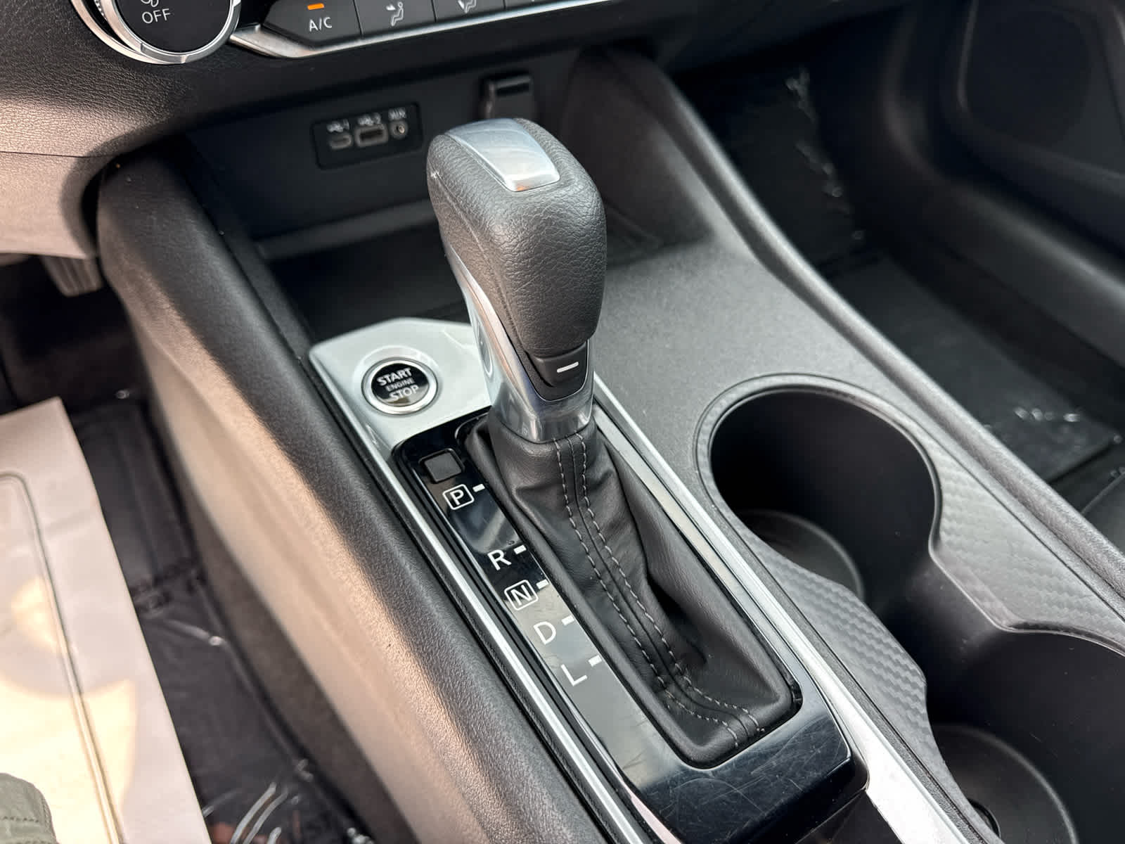 2025 Nissan Altima SV - Photo 19