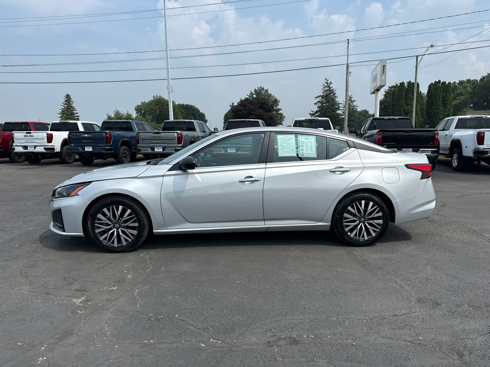 2025 Nissan Altima SV