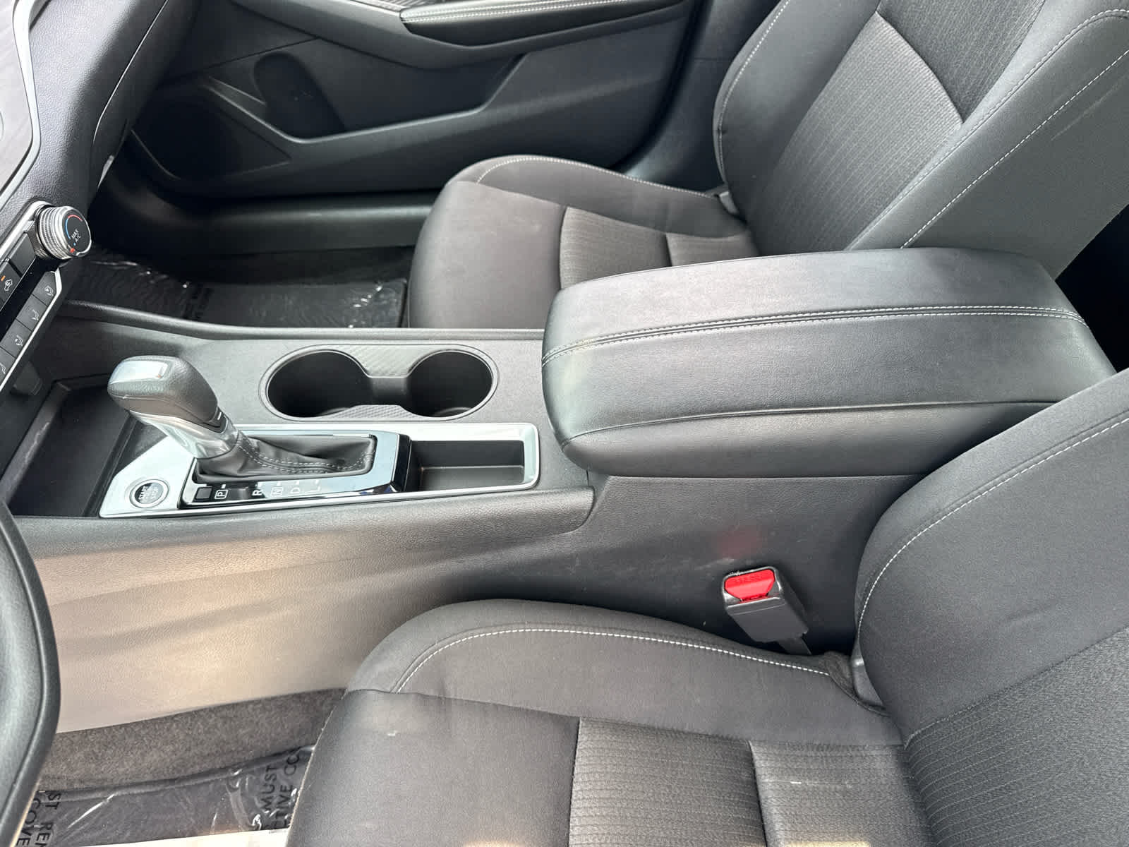 2025 Nissan Altima SV - Photo 20