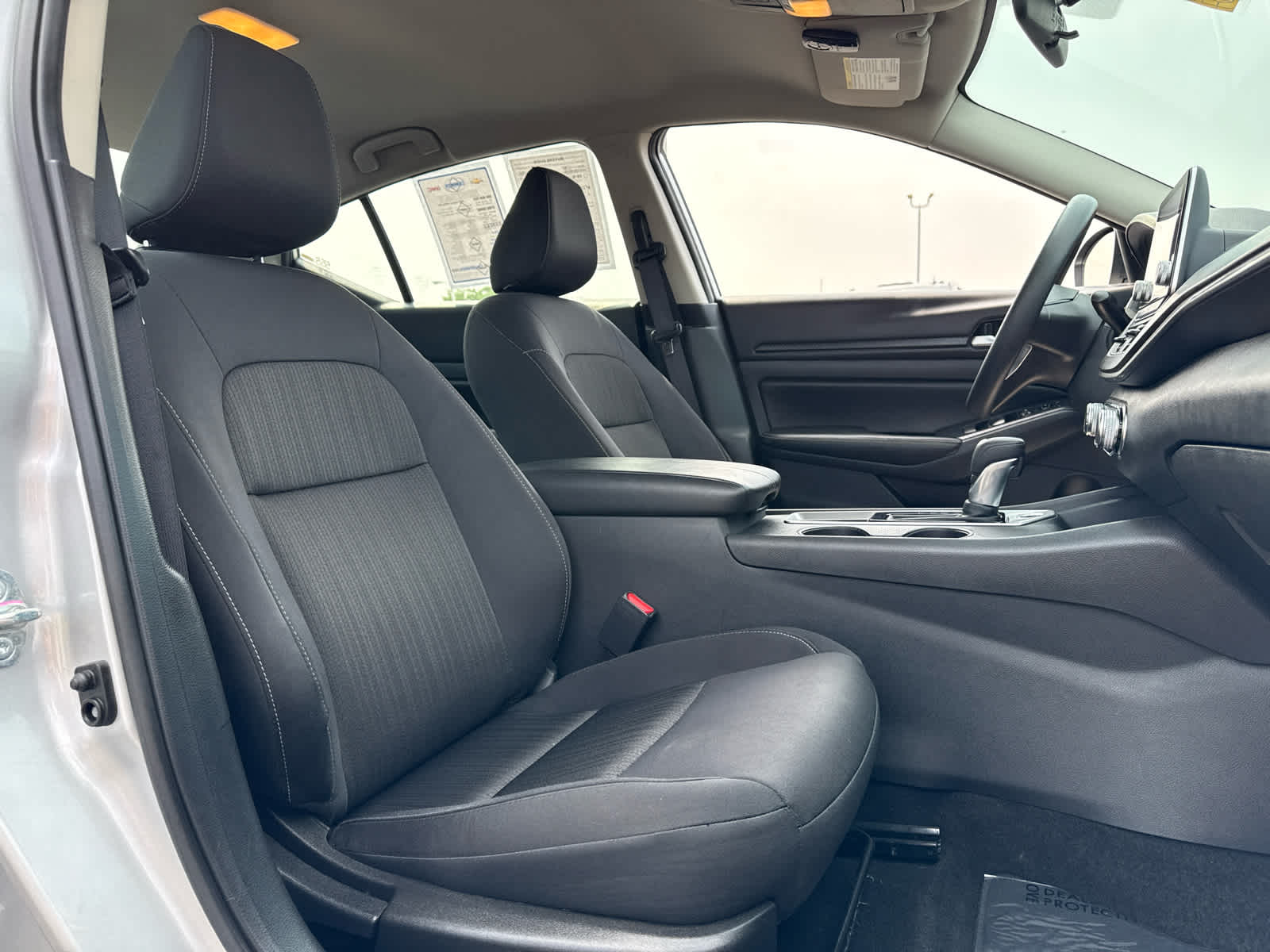 2025 Nissan Altima SV - Photo 23