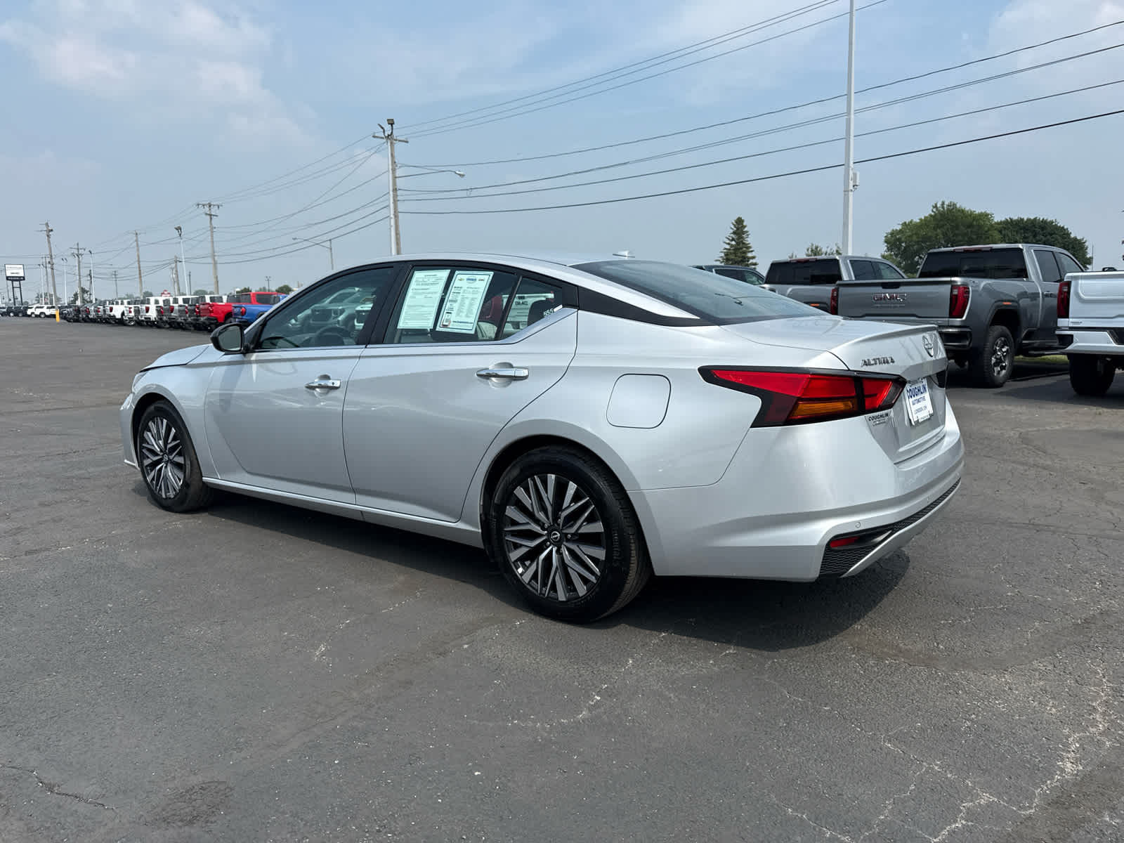 2025 Nissan Altima SV - Photo 3