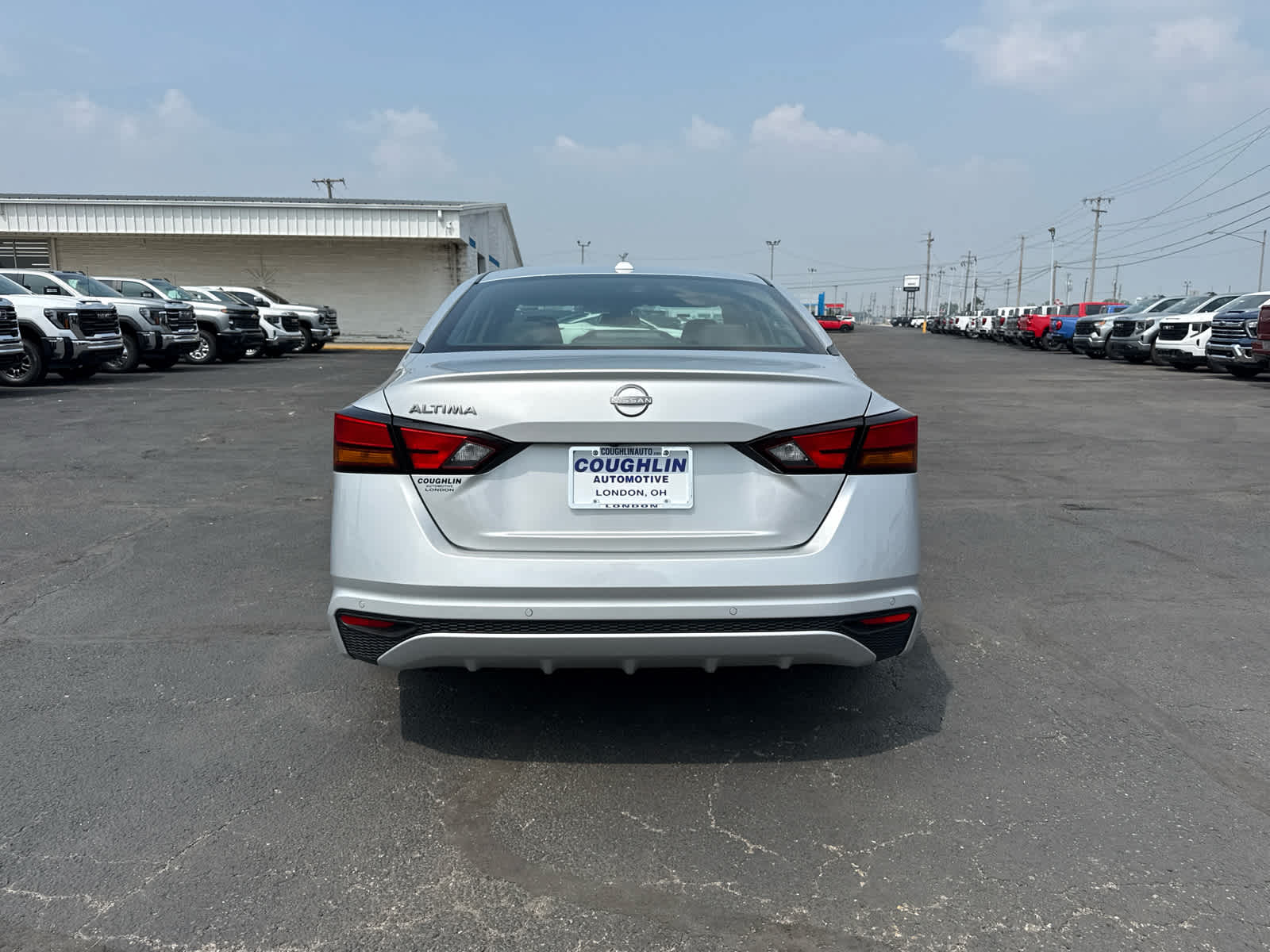 2025 Nissan Altima SV - Photo 4