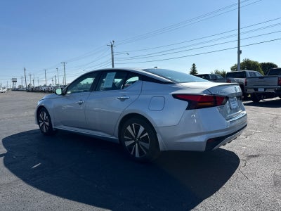 2022 Nissan Altima SV FWD