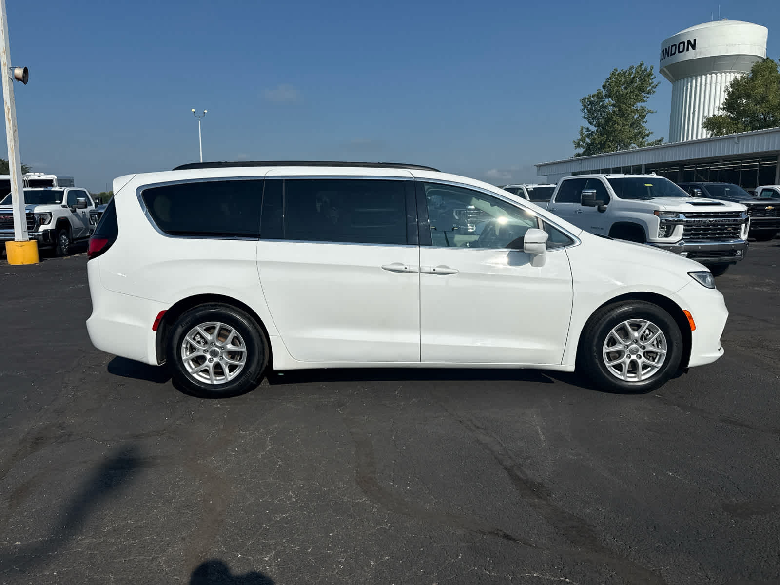 2022 Chrysler Pacifica Touring L