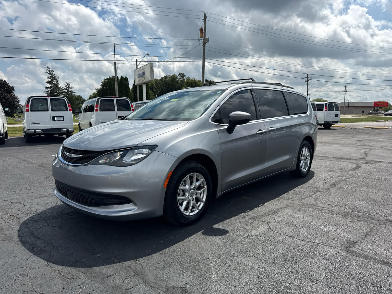 2021 Chrysler Voyager