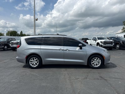 2021 Chrysler Voyager LXI