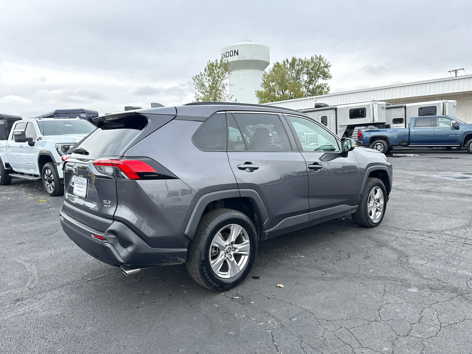 2023 Toyota RAV4 XLE