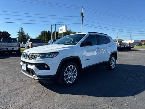 2024 Jeep Compass Latitude Lux FWD