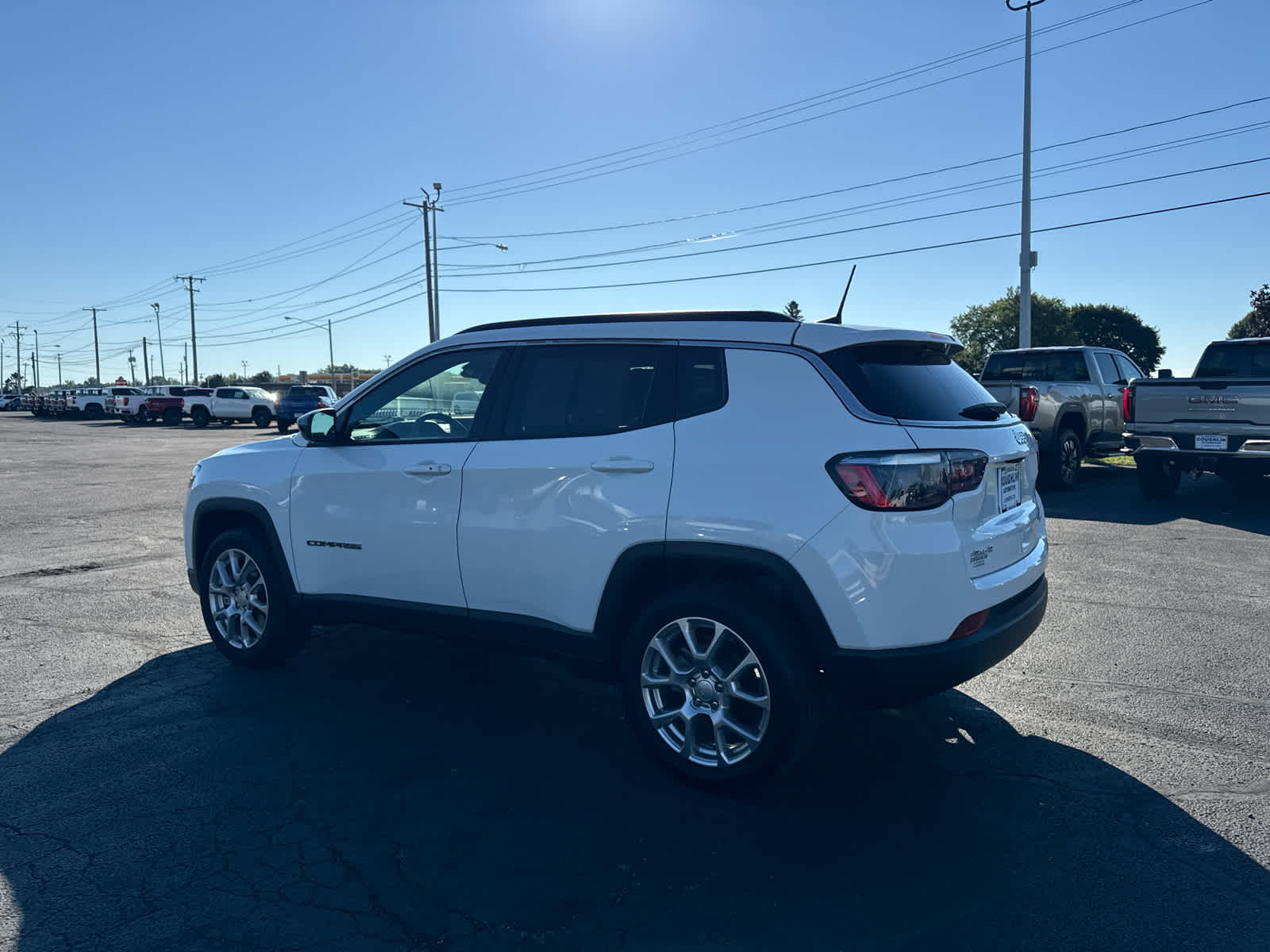 2024 Jeep Compass Latitude Lux FWD