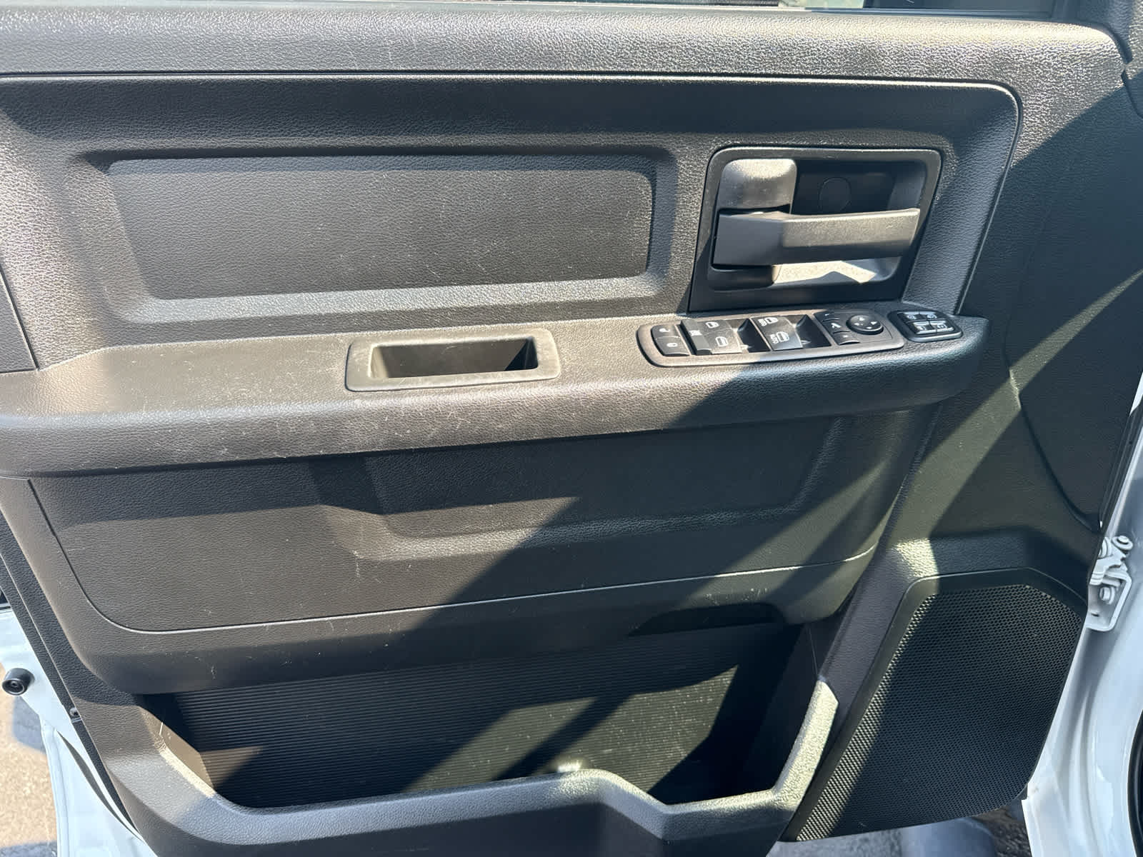 2023 RAM 2500 Tradesman Crew Cab 4x4 6'4" Box