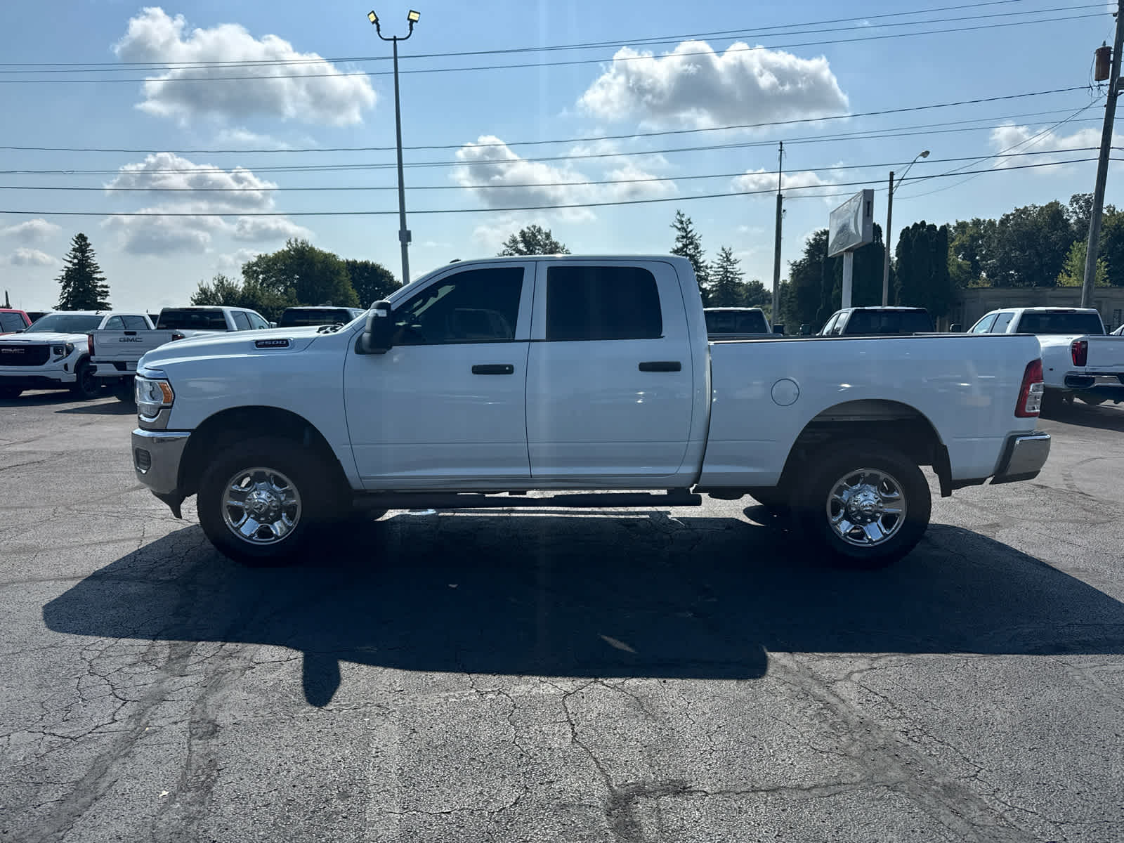 2023 RAM 2500 Tradesman Crew Cab 4x4 6'4" Box