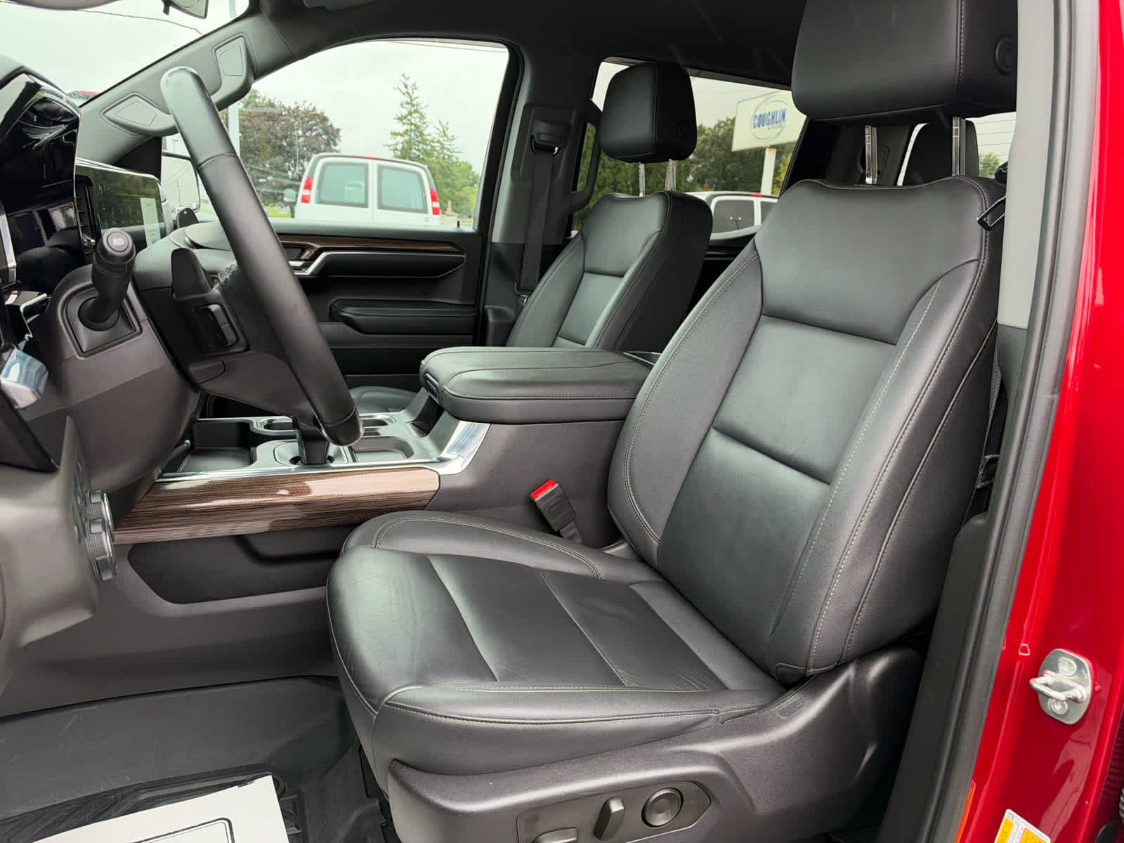 2024 Chevrolet Silverado 1500 LT Trail Boss - Photo 10