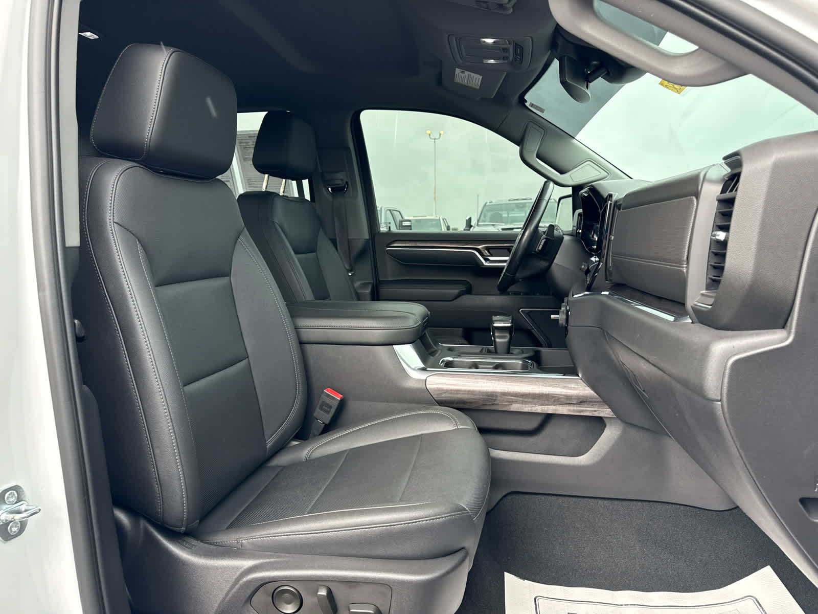 2023 Chevrolet Silverado 1500 LTZ - Photo 23