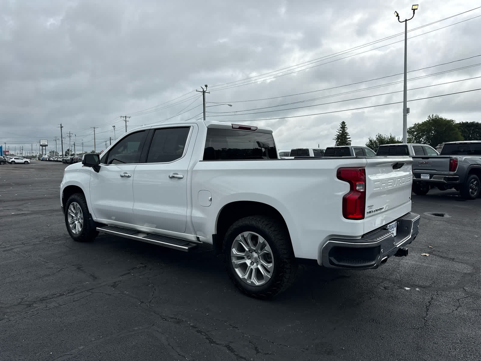 2023 Chevrolet Silverado 1500 LTZ - Photo 3