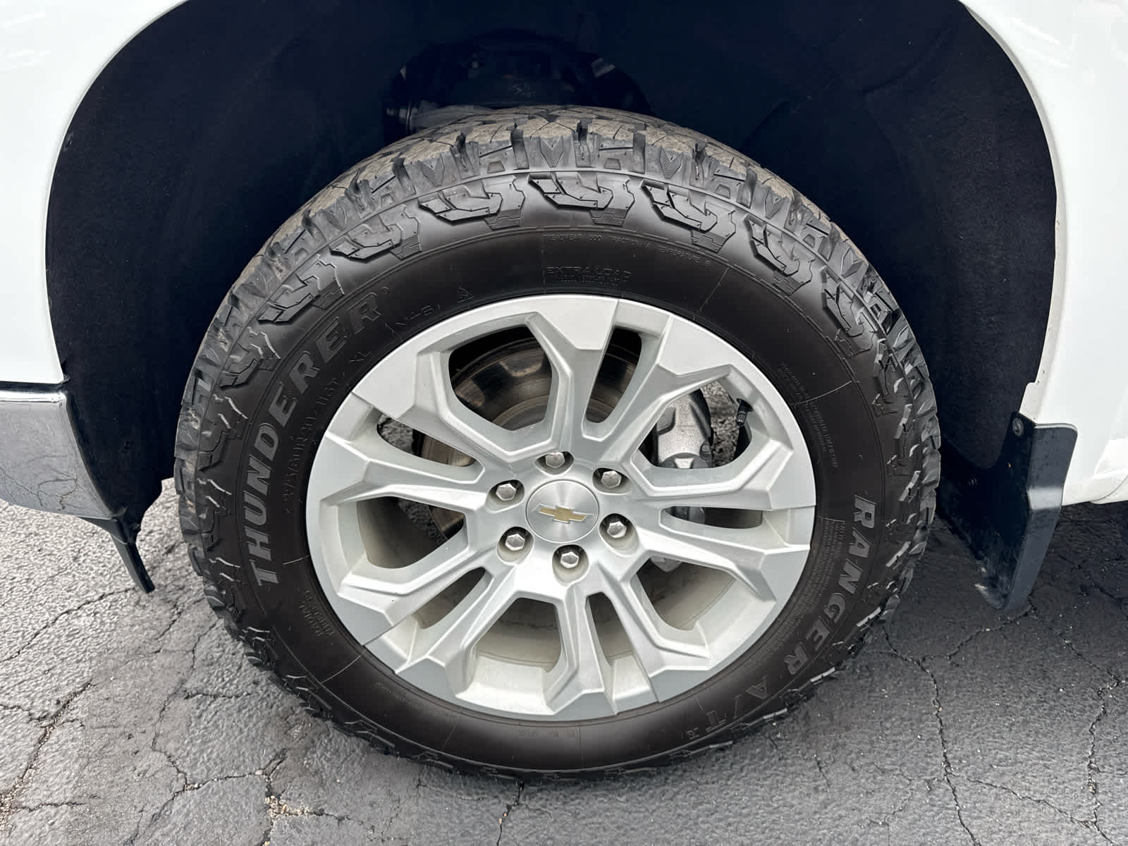 2023 Chevrolet Silverado 1500 LTZ - Photo 9