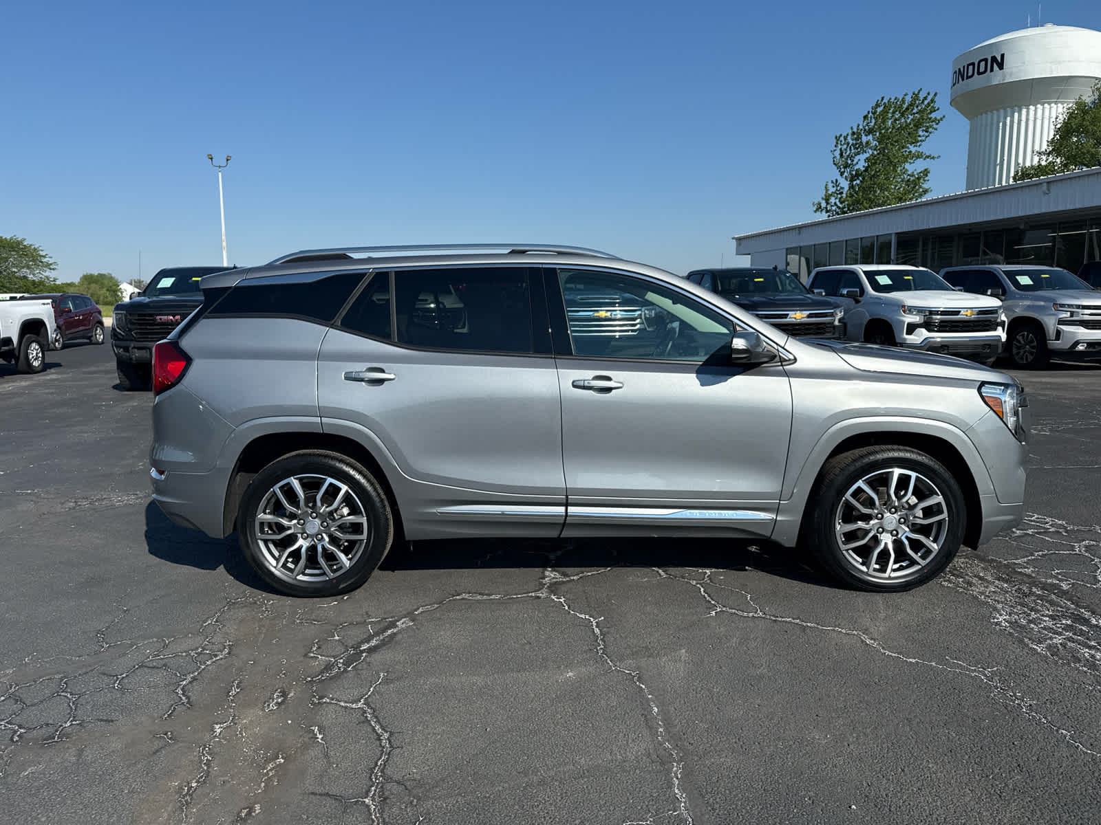 2023 GMC Terrain Denali