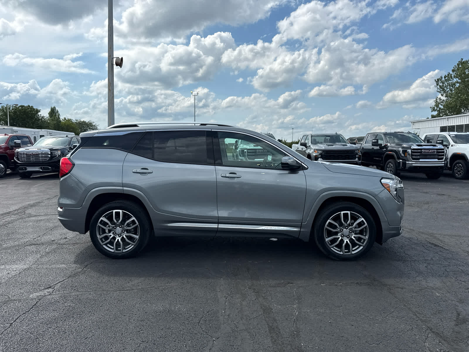 2023 GMC Terrain Denali