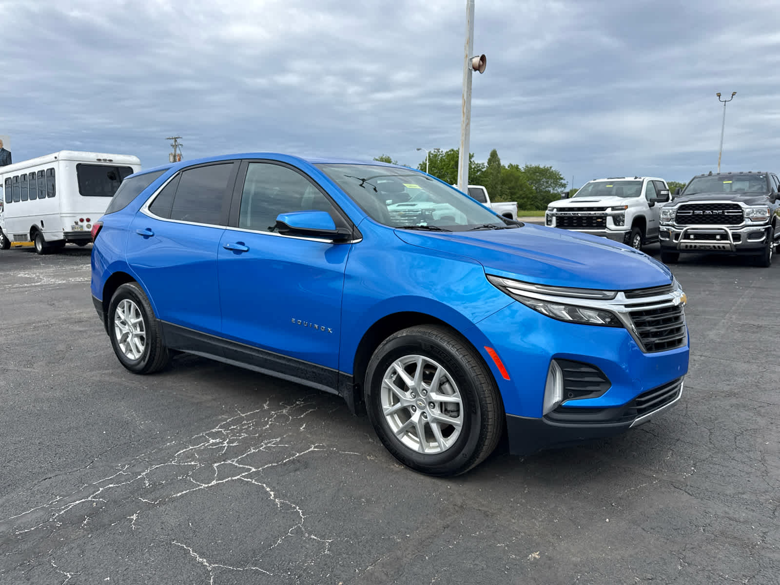 2024 Chevrolet Equinox LT