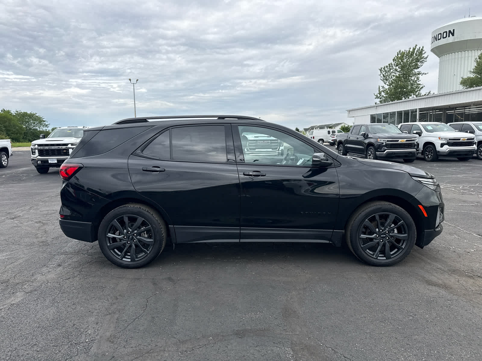 2023 Chevrolet Equinox RS