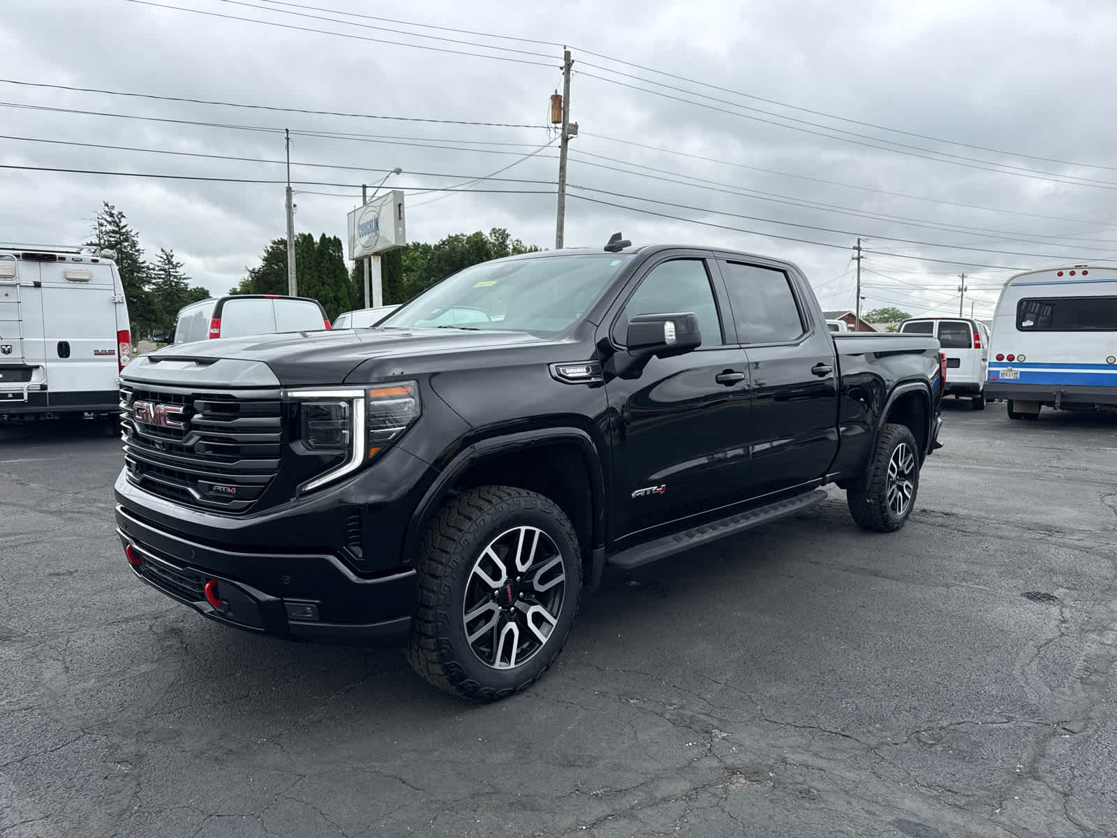 2024 GMC Sierra 1500 AT4