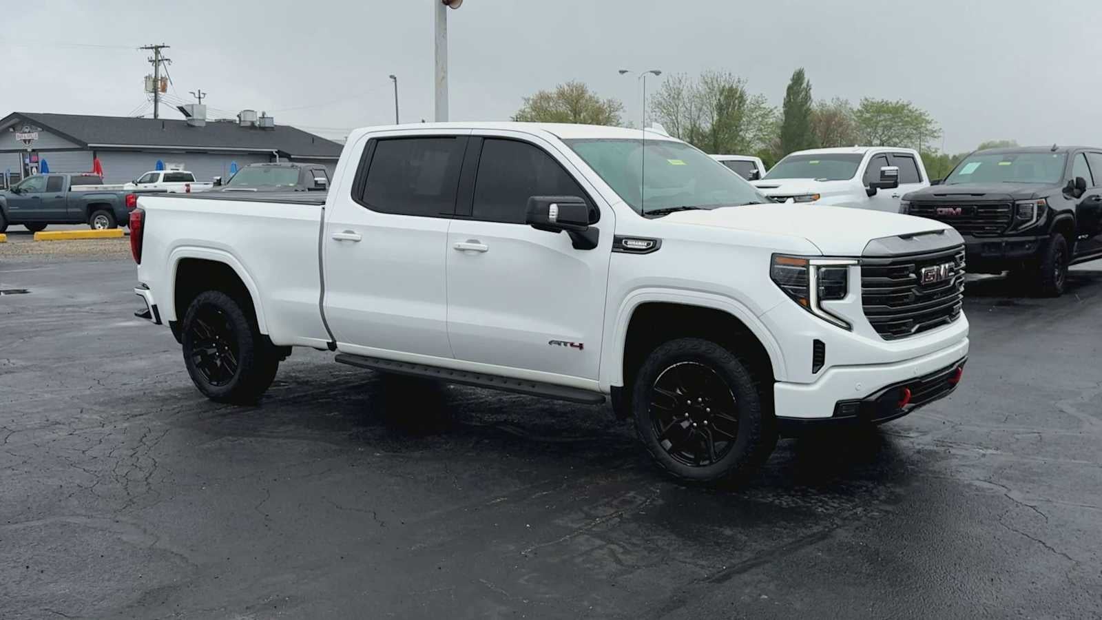 2024 GMC Sierra 1500 AT4