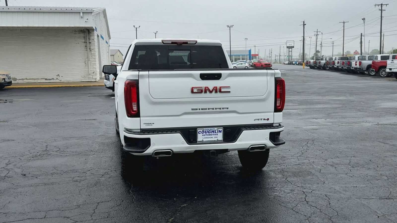 2024 GMC Sierra 1500 AT4