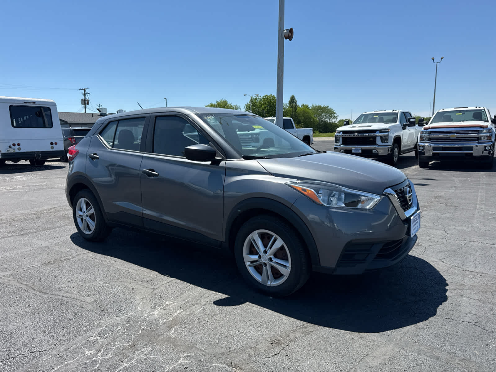 2020 Nissan Kicks S