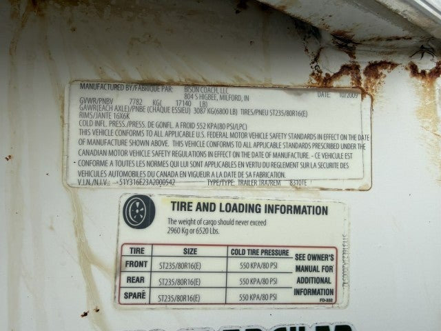 2010 BISON 4 HORSE LQ Base