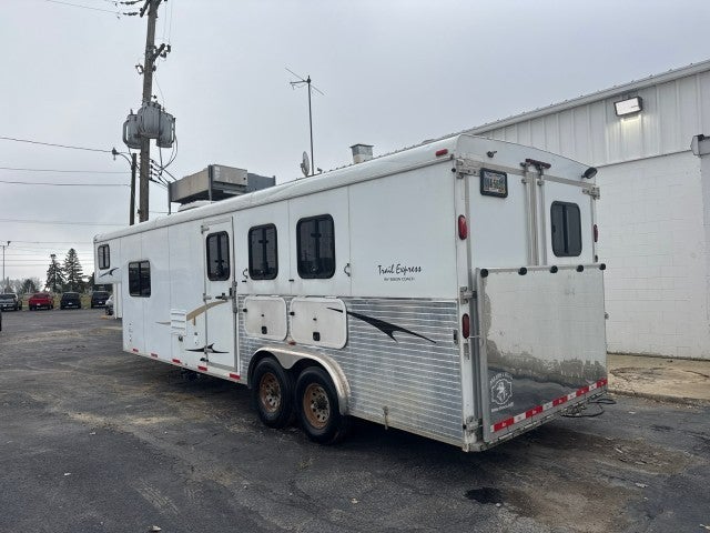 2010 BISON 4 HORSE LQ Base