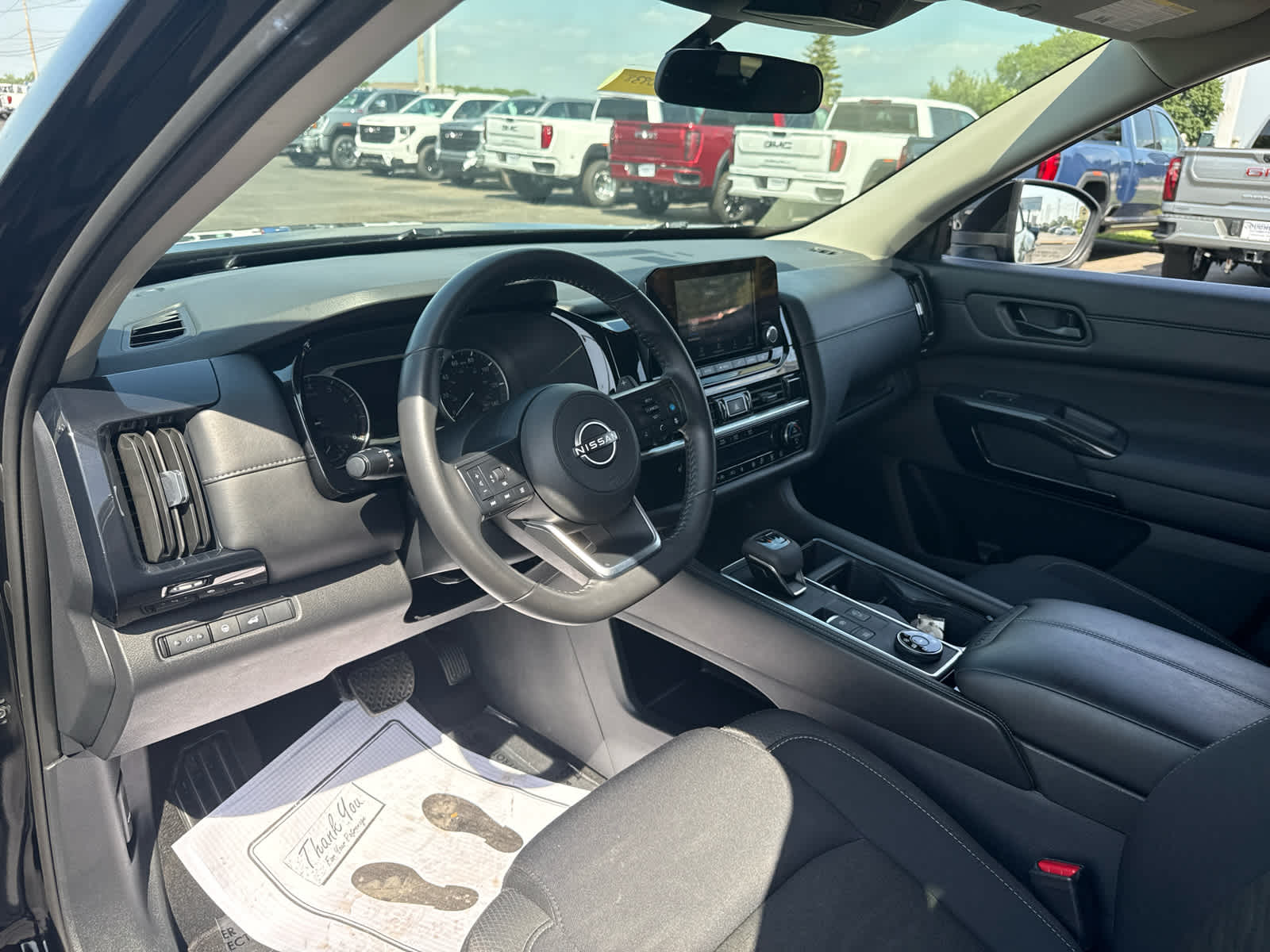 2025 Nissan Pathfinder SV 4WD